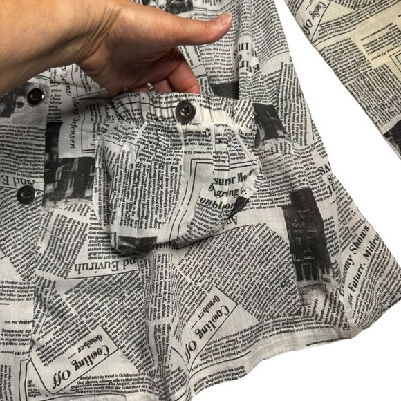 Sole Dione Studios Women's Black White Vintage Newspaper Print Jacket Size Small - Picture 4 of 9